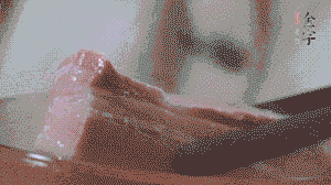 咸肉取出，切片備用。