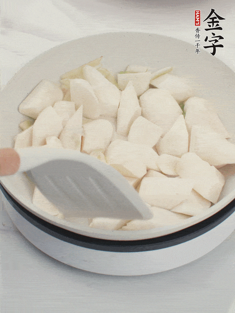 加茭白煸炒。